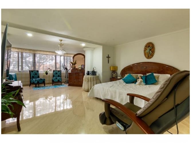 Apartamento de 6 alcobas en venta en Altos Del Poblado, Medellín, 450 m² · foto 16 de 23