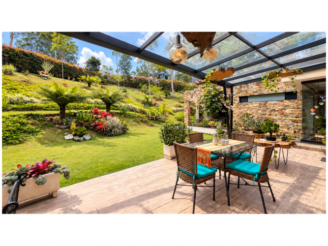 Casa de 3 alcobas en venta en Escobero, Envigado, 330 m² · foto 4 de 24
