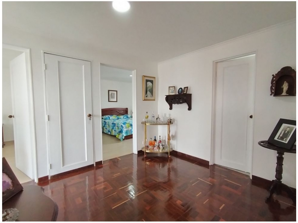 Apartamento en venta en La Candelaria, Medellín · foto 6 de 17