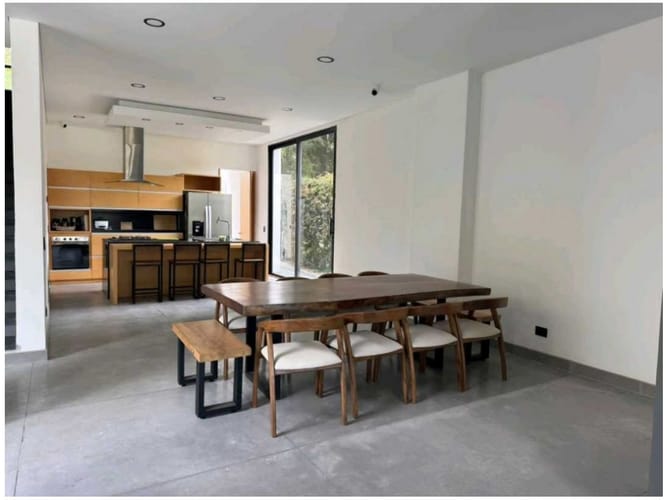 Casa de 3 alcobas en venta en Carrizales, Envigado, 248 m² · foto 2 de 24