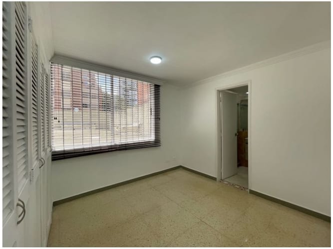 Apartamento de 3 alcobas en venta en Laureles, Medellín, 90 m² · foto 13 de 16