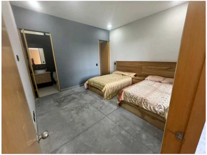 Casa de 3 alcobas en venta en Carrizales, Envigado, 248 m² · foto 11 de 24