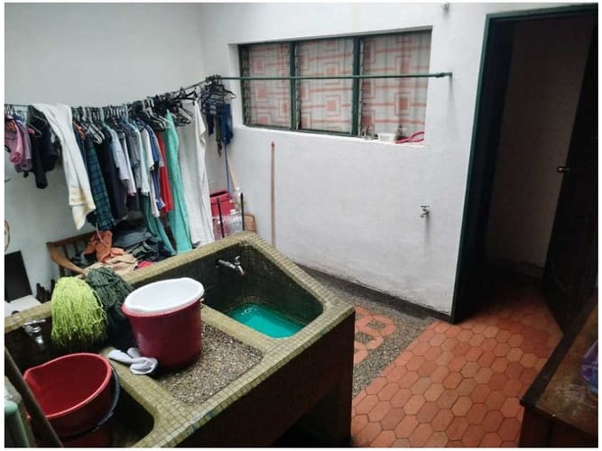 Casa de 6 alcobas en venta en La Castellana, Medellín, 230 m² · foto 16 de 19