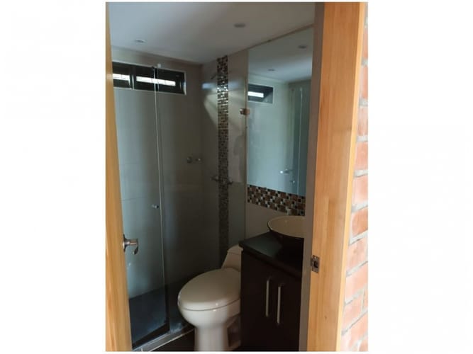 Casa de 3 alcobas en venta en La Clara, Guarne, 170 m² · foto 5 de 19