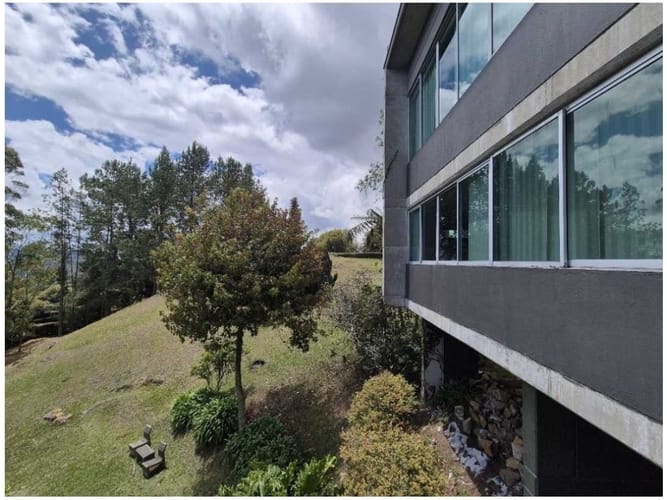 Casa de 5 alcobas en venta en Las Palmas, Envigado, 550 m² · foto 2 de 24