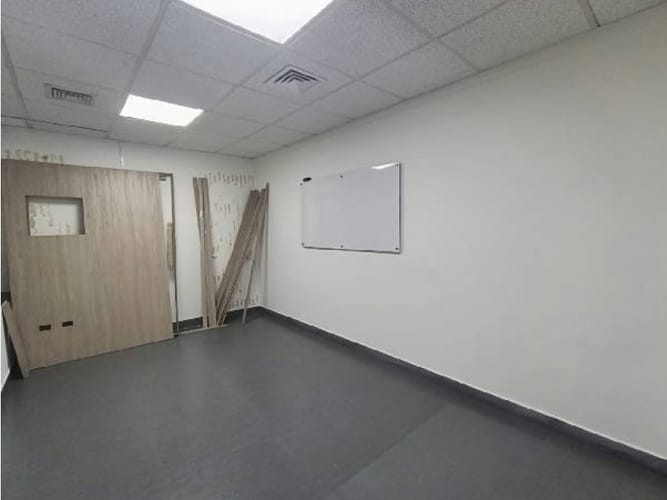 Oficina en venta en Santa Maria De Los Angeles, Medellín, 208 m² · foto 6 de 24