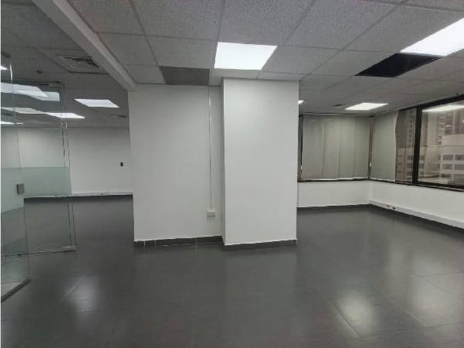Oficina en venta en Santa Maria De Los Angeles, Medellín, 208 m² · foto 8 de 24