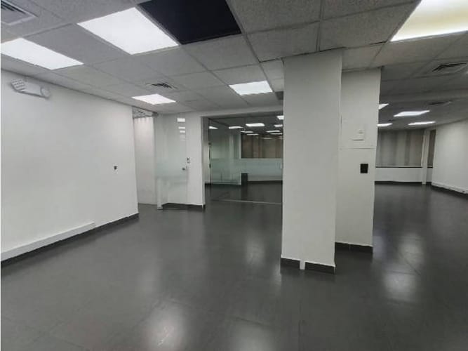Oficina en venta en Santa Maria De Los Angeles, Medellín, 208 m² · foto 9 de 24