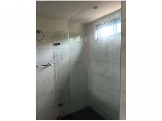 Casa de 3 alcobas en venta en La Clara, Guarne, 170 m² · foto 17 de 19