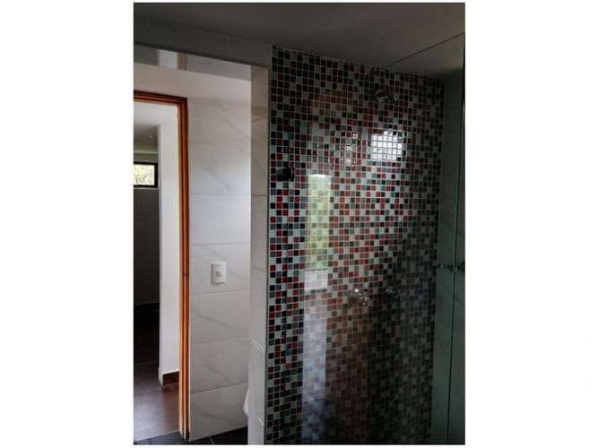 Casa de 3 alcobas en venta en La Clara, Guarne, 170 m² · foto 18 de 19