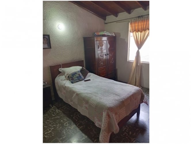 Casa de 4 alcobas en venta en Belén Rosales, Medellín, 160 m² · foto 13 de 18