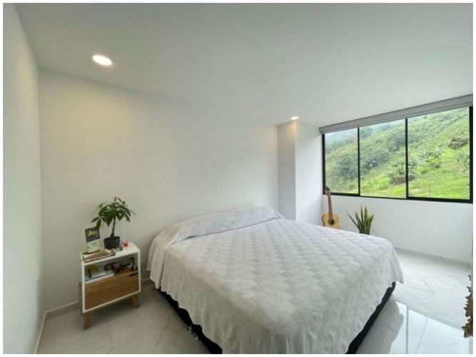 Apartamento de 3 alcobas en venta en El Trianon, Envigado, 83 m² · foto 8 de 9