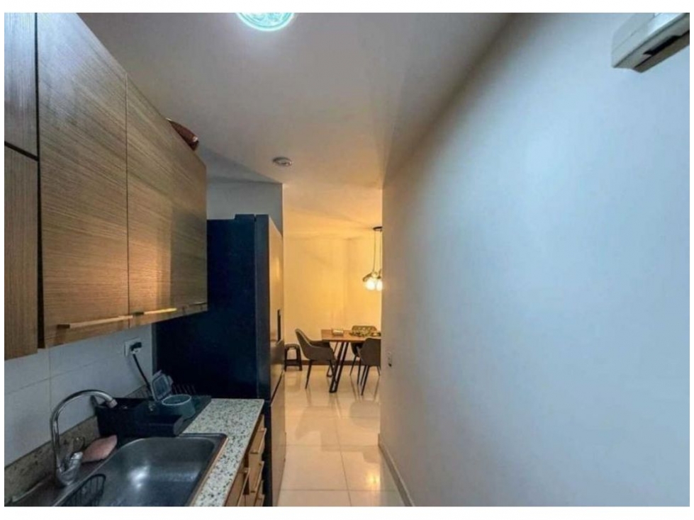 Apartamento en venta en Loma Del Esmeraldal, Envigado · foto 4 de 9