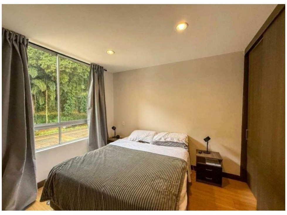 Apartamento en venta en Loma Del Esmeraldal, Envigado · foto 7 de 9