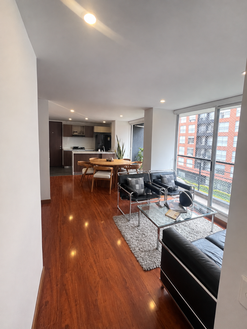 Apartamento de 3 alcobas en venta en Cedritos, Bogotá, 86 m² · foto 2 de 8