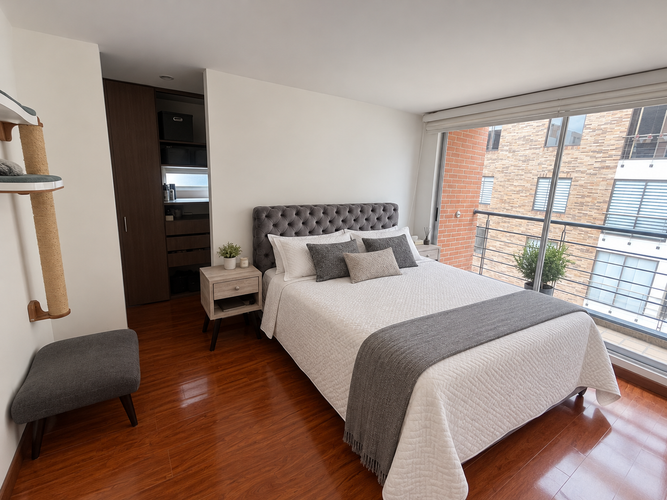 Apartamento de 3 alcobas en venta en Cedritos, Bogotá, 86 m² · foto 3 de 8