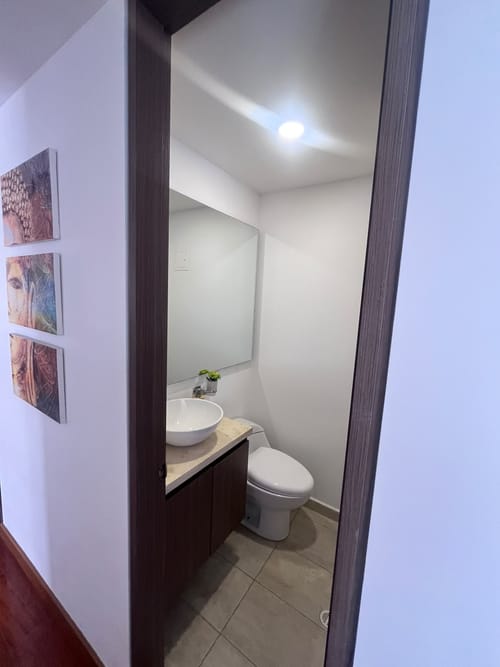 Apartamento de 3 alcobas en venta en Cedritos, Bogotá, 86 m² · foto 6 de 8