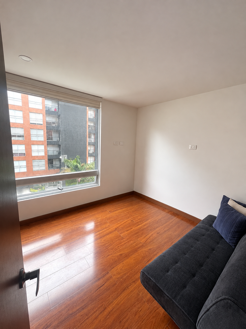 Apartamento de 3 alcobas en venta en Cedritos, Bogotá, 86 m² · foto 7 de 8