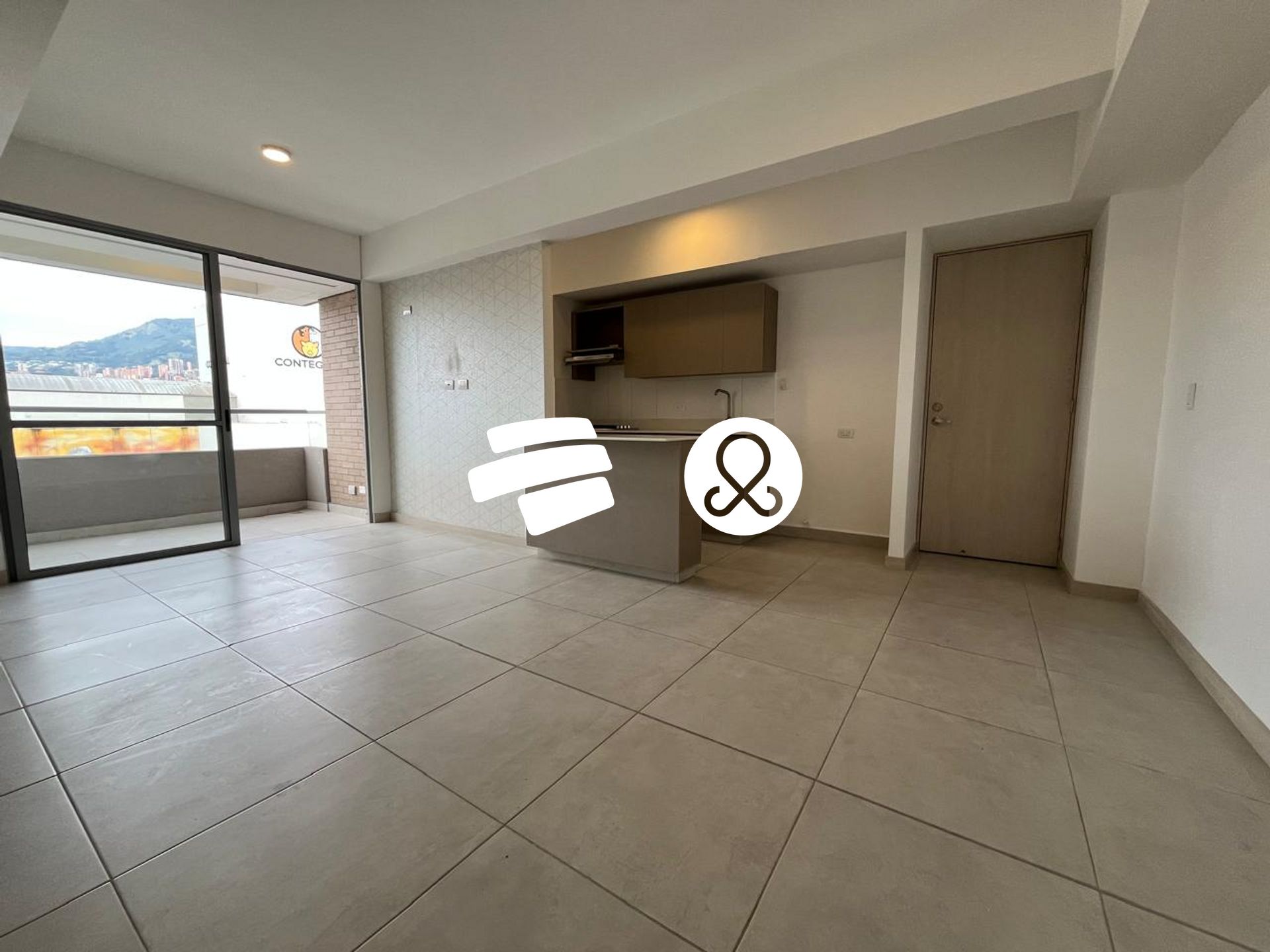Apartamento en venta en Zona Centro, Envigado · foto 2 de 19