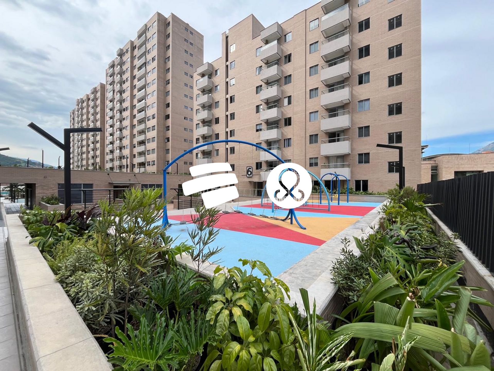 Apartamento en venta en Zona Centro, Envigado · foto 15 de 19