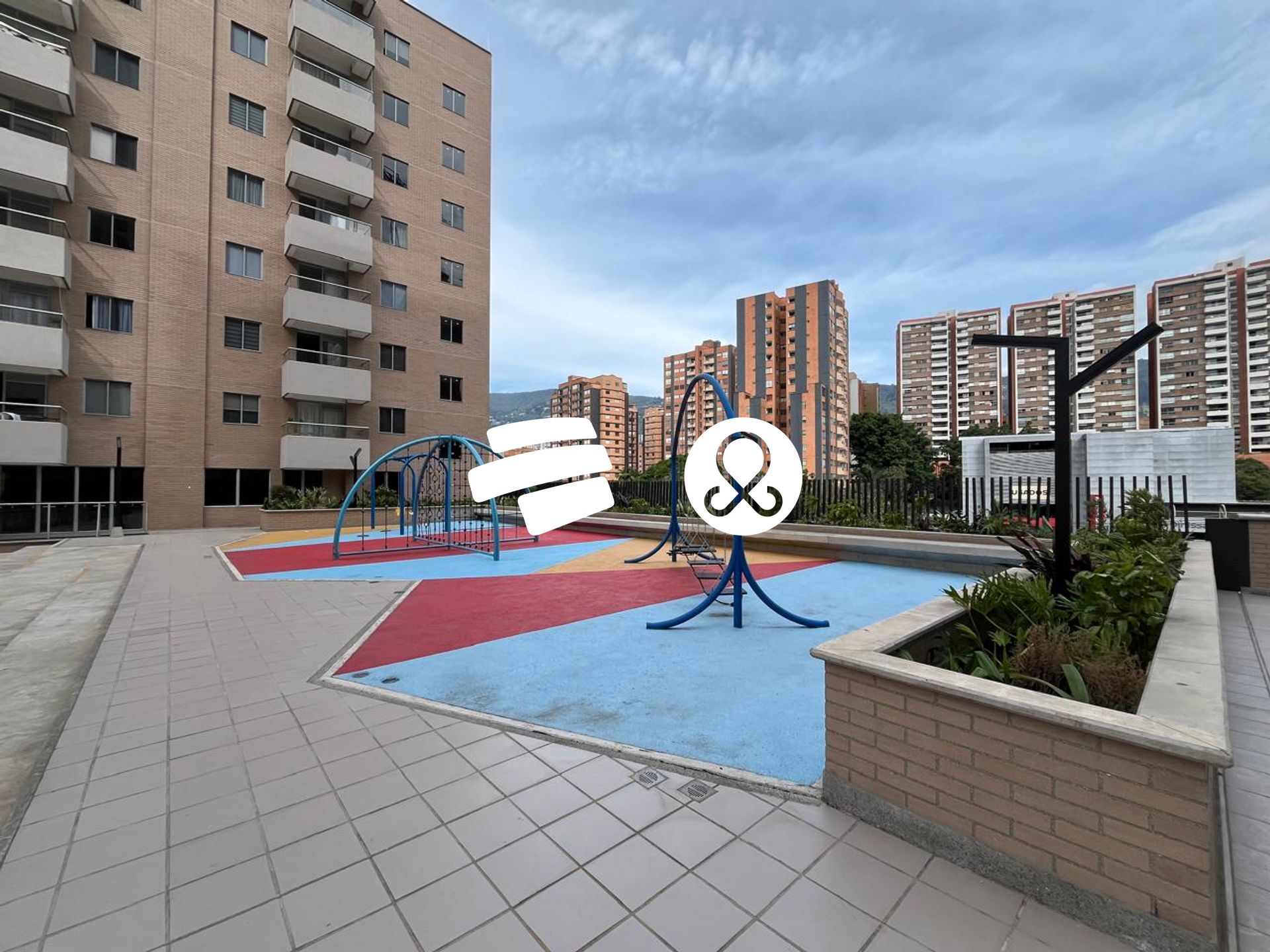Apartamento en venta en Zona Centro, Envigado · foto 16 de 19