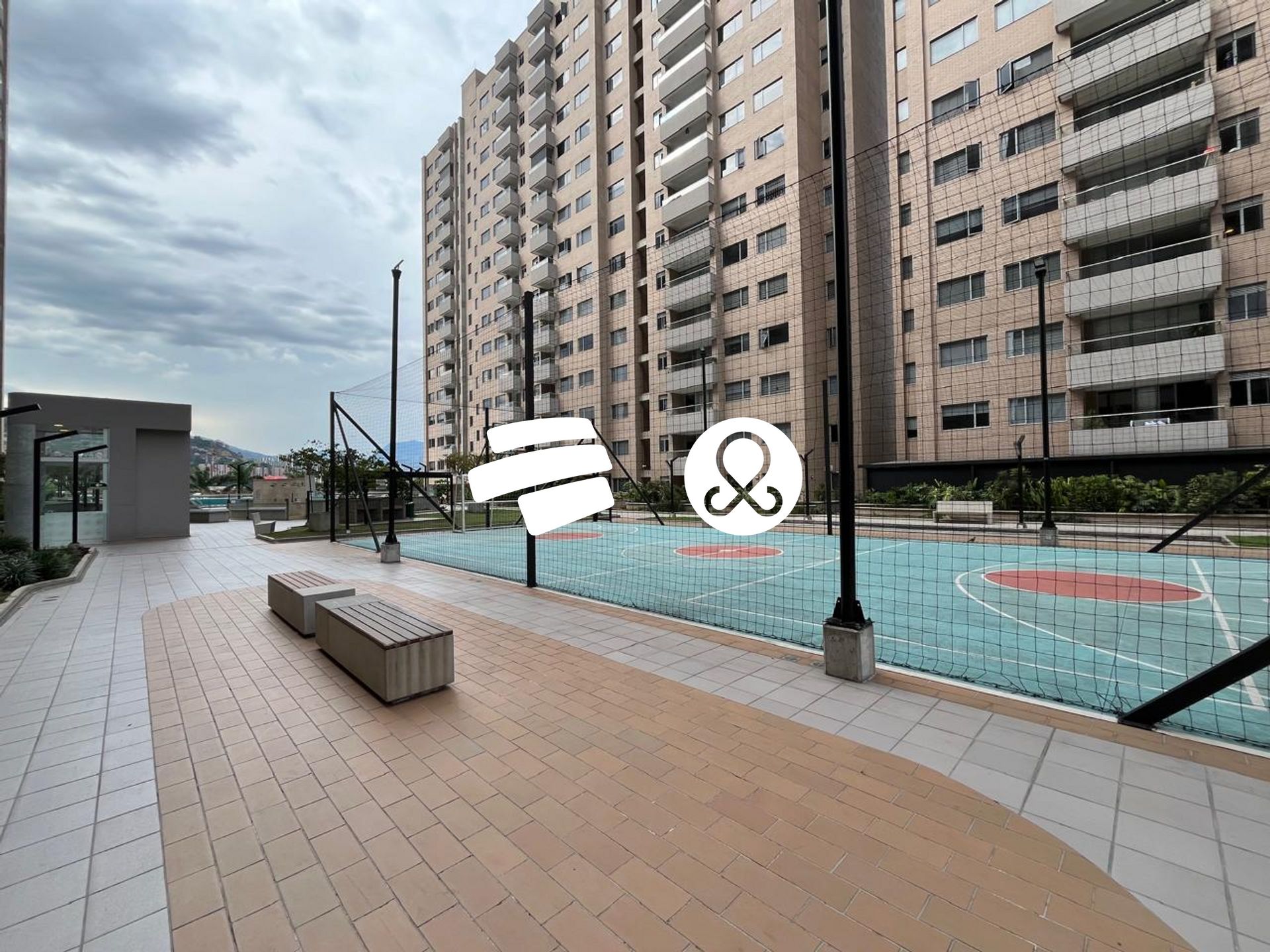 Apartamento en venta en Zona Centro, Envigado · foto 18 de 19