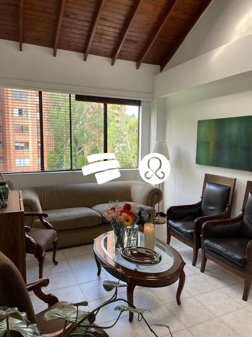 Apartamento de 3 alcobas en venta en Las Lomas, Medellín, 130 m² · foto 2 de 13