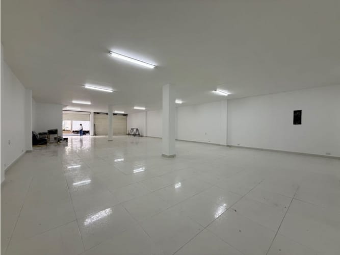 Local en arriendo en El Limonar, Cali, 250 m² · foto 5 de 10
