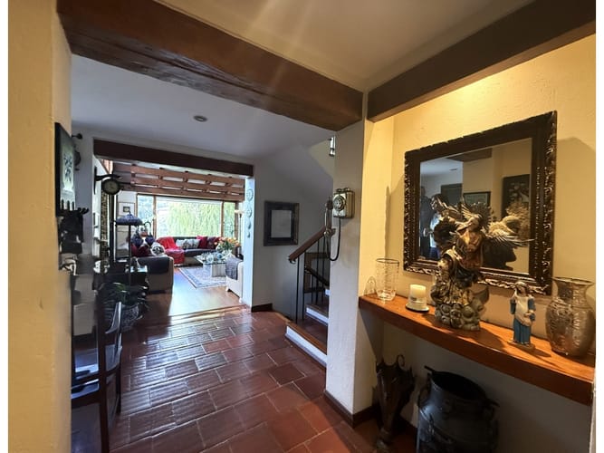Apartamento de 3 alcobas en venta en Lindaraja, Bogotá, 210 m² · foto 5 de 24