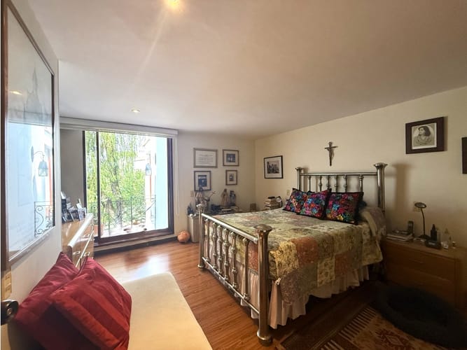 Apartamento de 3 alcobas en venta en Lindaraja, Bogotá, 210 m² · foto 17 de 24