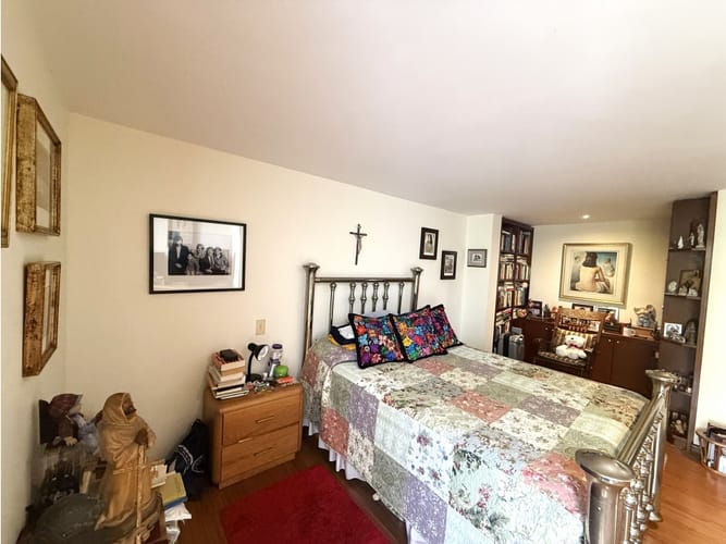 Apartamento de 3 alcobas en venta en Lindaraja, Bogotá, 210 m² · foto 19 de 24