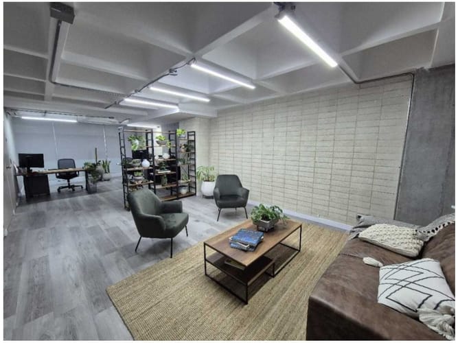 Oficina en venta en Astorga, Medellín, 263 m² · foto 3 de 18