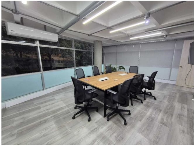 Oficina en venta en Astorga, Medellín, 263 m² · foto 11 de 18