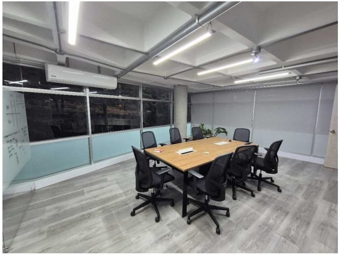 Oficina en venta en Astorga, Medellín, 263 m² · foto 14 de 18