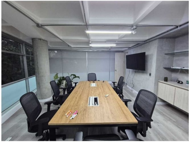 Oficina en venta en Astorga, Medellín, 263 m² · foto 15 de 18