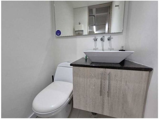 Oficina en venta en Astorga, Medellín, 263 m² · foto 17 de 18