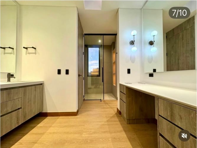 Casa de 3 alcobas en venta en Loma Del Chocho, Envigado, 331 m² · foto 24 de 24