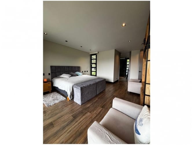 Casa de 3 alcobas en venta en Loma Del Chocho, Envigado, 420 m² · foto 12 de 15