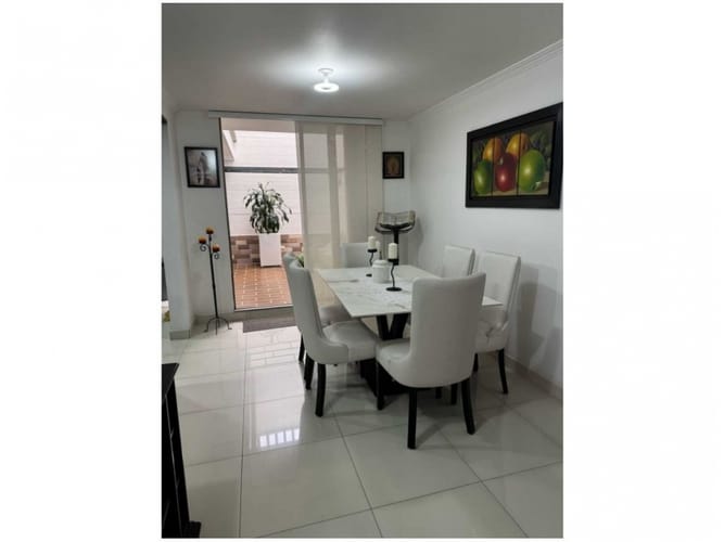Casa de 4 alcobas en venta en Suramérica, La Estrella, 180 m² · foto 3 de 13