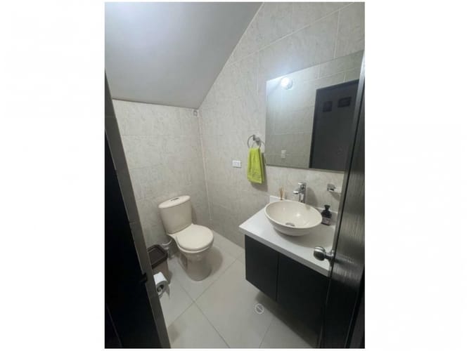 Casa de 4 alcobas en venta en Suramérica, La Estrella, 180 m² · foto 12 de 13