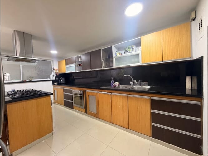 Casa de 4 alcobas en venta en Camino Real, Cali, 228 m² · foto 3 de 19