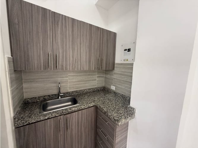 Local en arriendo en Bretaña, Cali, 32 m² · foto 4 de 6