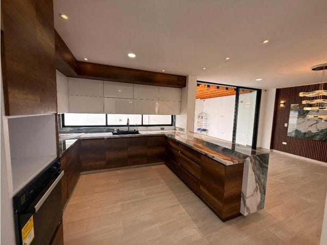 Casa de 5 alcobas en venta en Las Mercedes, Jamundí, 450 m² · foto 6 de 21