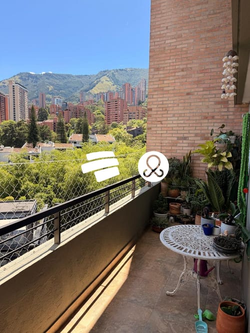 Apartamento en venta en El Poblado, Medellín · foto 2 de 21