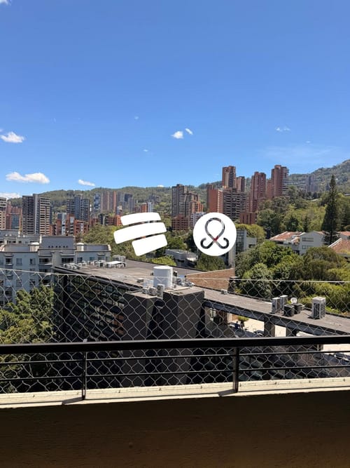 Apartamento en venta en El Poblado, Medellín · foto 3 de 21
