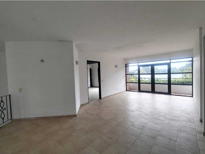 Casa de 3 alcobas en venta en Las Mercedes, Jamundí, 407 m² · foto 10 de 21