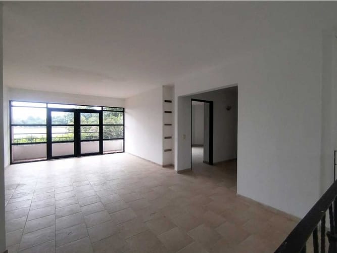 Casa de 3 alcobas en venta en Las Mercedes, Jamundí, 407 m² · foto 11 de 21