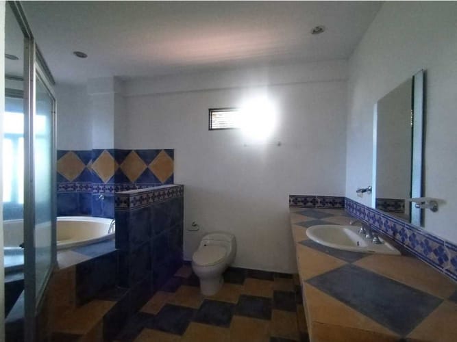 Casa de 3 alcobas en venta en Las Mercedes, Jamundí, 407 m² · foto 14 de 21