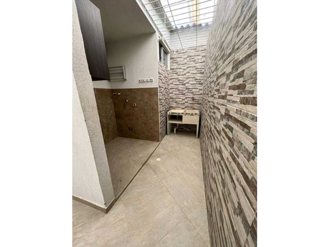Casa de 4 alcobas en venta en Panamericano, Jamundí, 263 m² · foto 5 de 13