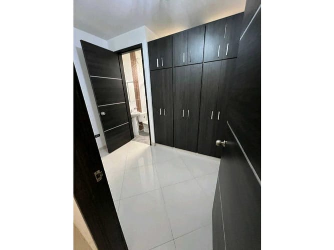 Casa de 4 alcobas en venta en Panamericano, Jamundí, 263 m² · foto 7 de 13